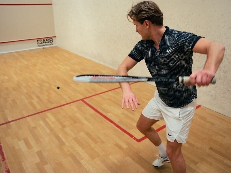 Finden Sie Ihren Squashschläger!