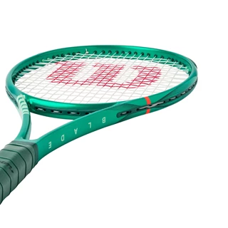 Wilson Blade 98 18x20 V10 2026